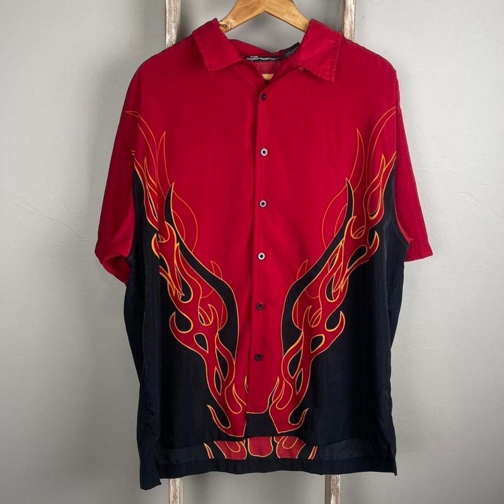 2000s No Boundaries Flame Shortsleeve Button Shirt XL